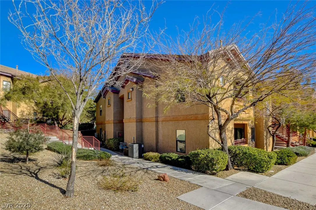 8250 North GRAND CANYON Drive 2093