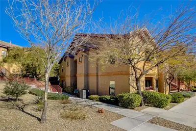 8250 North GRAND CANYON Drive 2093, Las Vegas