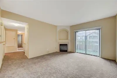 8250 North GRAND CANYON Drive 2093 Living Room