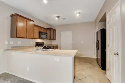 8964 Salvatore Street, Las Vegas, NV 89148 Kitchen