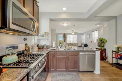 8386 Creek Canyon Avenue, Las Vegas, NV 89113 Kitchen