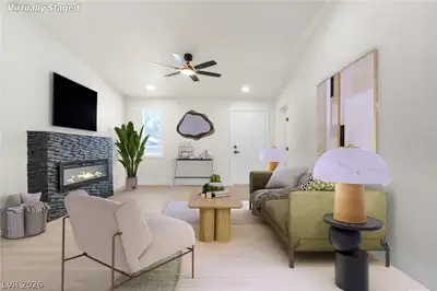 428 North 23rd Street Living Room