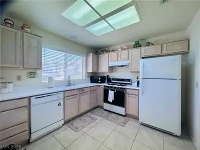 8905 Evening Star Drive, Las Vegas, NV 89134 Kitchen