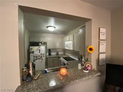 7720 SECRET SHORE Drive 106 Kitchen