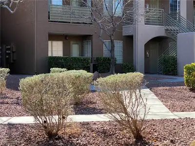 7720 SECRET SHORE Drive 106, Las Vegas