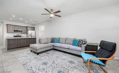 2675 Chinaberry Hill Street, Laughlin, NV 89029 Living Room