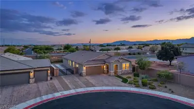 4831 Shady Chestnut Court, Las Vegas, NV 89131 