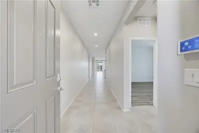 4831 Shady Chestnut Court, Las Vegas, NV 89131 Entry