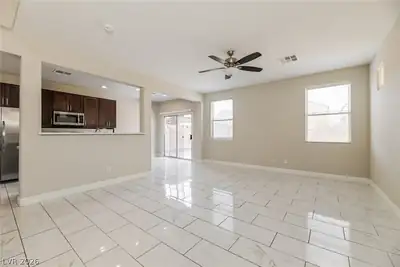 6354 Foxlyn Avenue, Las Vegas, NV 89122 Living Room
