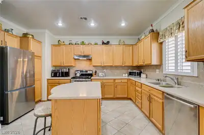 575 Eagle Perch Place Kitchen