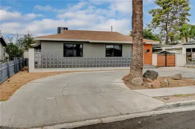 1032 Howard Drive, Las Vegas, NV 89104 Front of Structure