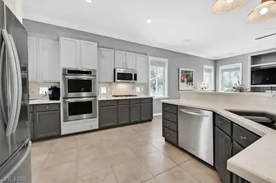 10813 Cedar Forest Avenue, Las Vegas, NV 89144 Kitchen