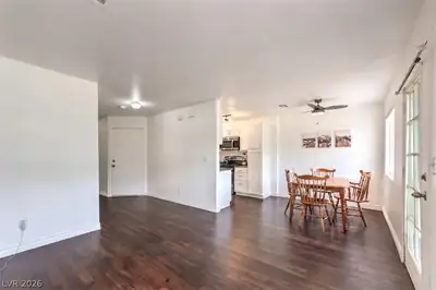 5330 East Charleston Boulevard 44 Dining Area