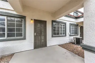 5330 East Charleston Boulevard 44 Patio