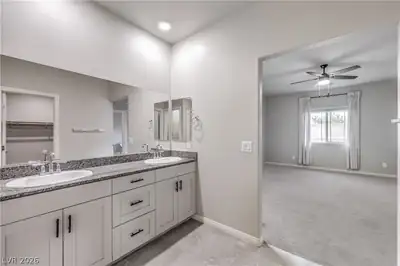 7908 Romulan Street, North Las Vegas, NV 89084 Primary Bathroom