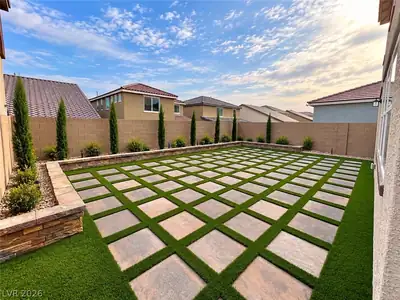 4225 Zilker Park Avenue, North Las Vegas, NV 89081 Yard
