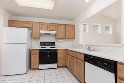 10009 Arbuckle Drive, Las Vegas, NV 89134 Kitchen