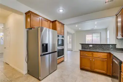 10006 Dancing Lasso Court Kitchen