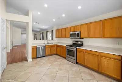 8609 Majestic Pine Avenue, Las Vegas, NV 89143 Kitchen