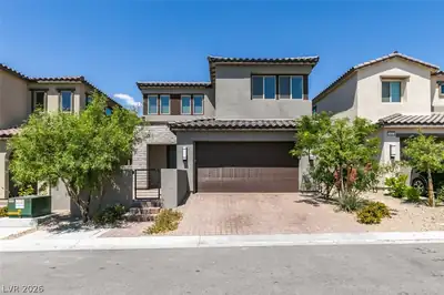 109 Medianoche Street, Las Vegas