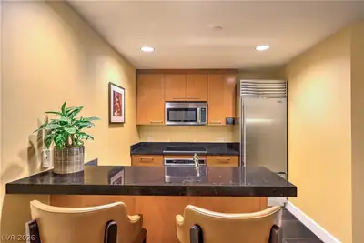 2000 Fashion Show Drive 5326 Kitchen