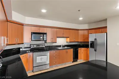 211 East Flamingo Road 1619 Kitchen