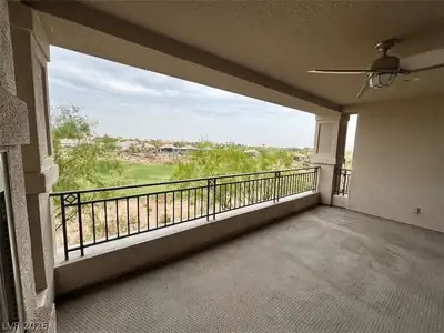 9212 Tesoras Drive 202 Patio