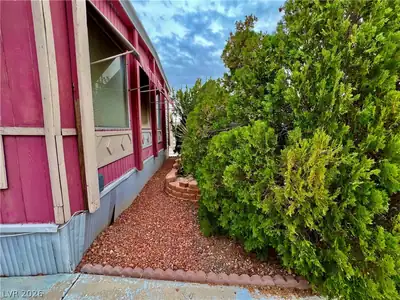 5000 Royal Avenue, Las Vegas, NV 89103 