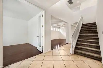 3412 Osiana Avenue, North Las Vegas, NV 89031 Entrance Foyer