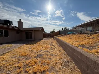 528 Close Avenue, Henderson, NV 89011 Yard