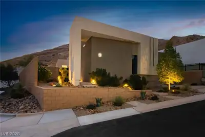21 Sand Star Lane, Henderson, NV 89011 Front of Structure