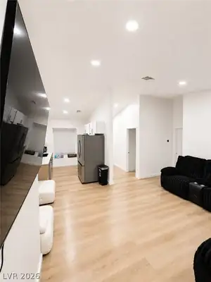 2735 Poppyseed Way, Las Vegas, NV 89142 Living Room