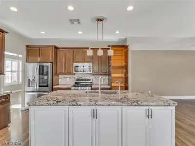 2372 Quintet Avenue, Henderson, NV 89052 Kitchen