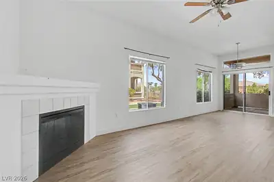 2305 West Horizon Ridge Parkway 3813 Living Room