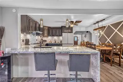 321 Agora Way, Las Vegas, NV 89110 Kitchen