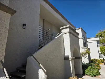 3150 Soft Breezes Drive 2166, Las Vegas