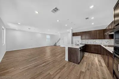 123 Tardando Avenue, Henderson, NV 89015 Living Room