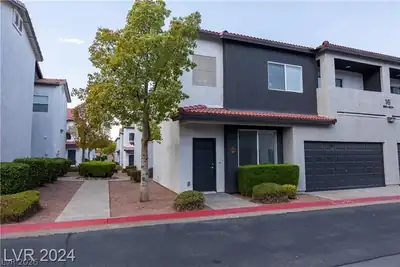 540 West Horizon Ridge Parkway 1902, Henderson