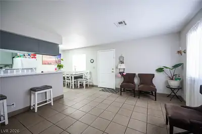 1524 Henry Drive, Las Vegas, NV 89110 Living Room