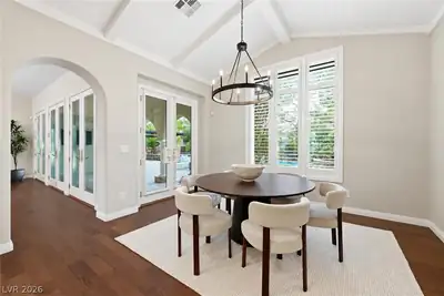 3381 Birchwood Park Circle Dining Area