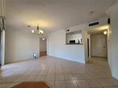 8101 West Flamingo Road 1107 Dining Area