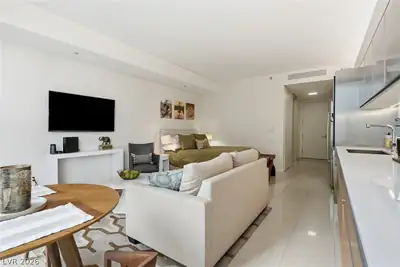 3722 Las Vegas Boulevard 2209 Living Room