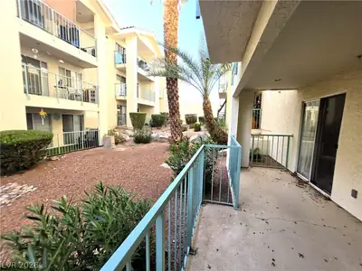 3550 Bay Sands Drive 1059 Patio