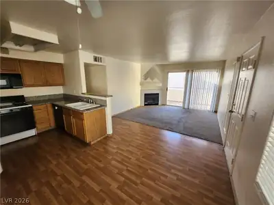5150 Mandalay Springs Drive 204 Living Room