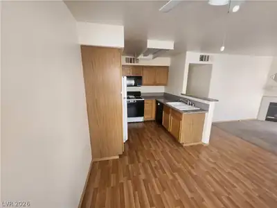 5150 Mandalay Springs Drive 204 Kitchen