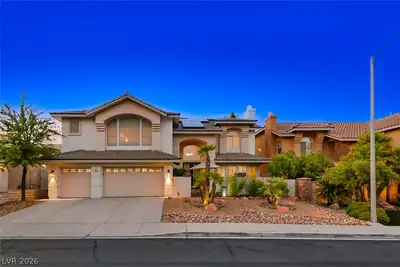 2438 Tour Edition Drive, Henderson, NV 89074 Front of Structure
