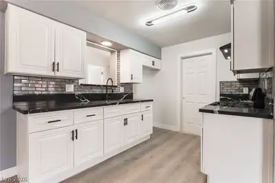 3903 Sequoia Avenue, Las Vegas, NV 89110 Kitchen