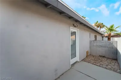 3903 Sequoia Avenue, Las Vegas, NV 89110 Patio
