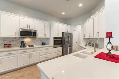 2272 Pacini Court, Henderson, NV 89052 Kitchen