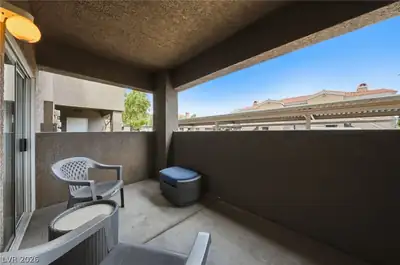 5525 West Flamingo Road 1023 Patio